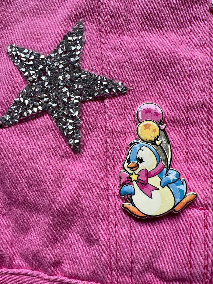 25th Anniversary Bruce Pin, Neopets