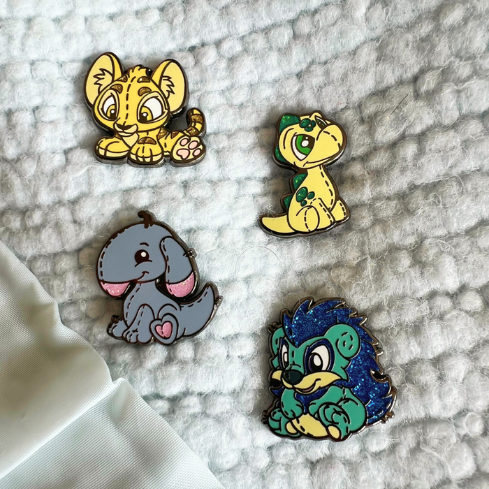 Baby Blumaroo Plushie Pin, Neopets