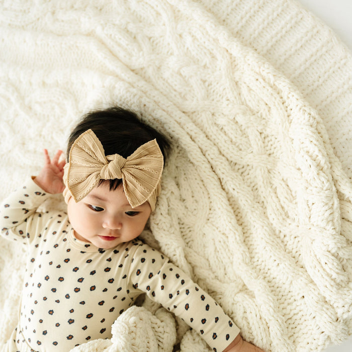 Cable Knit Knot