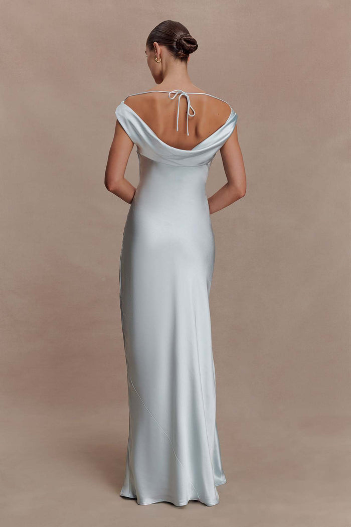 Elegant Lace Evening Dress With A Boat Neckline – Premium 0 | RICALOUX