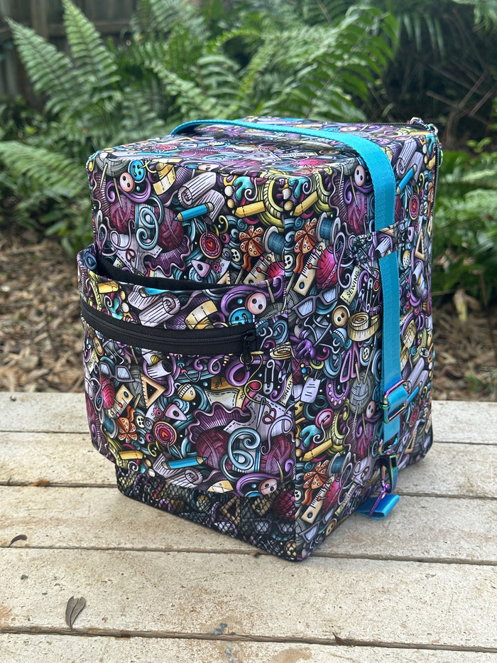 Everything But the Machine Tote Paper Pattern