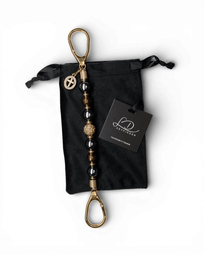 Velvet gift bag included