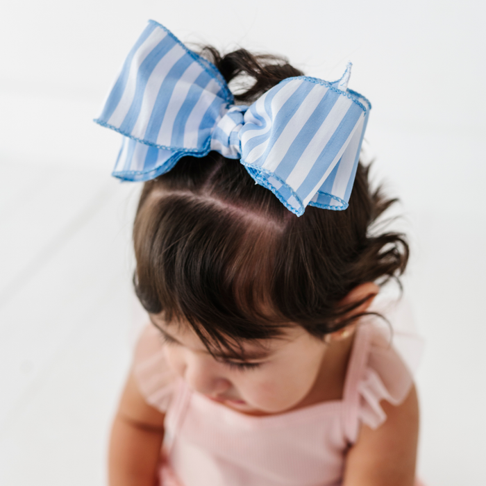 Mini Classic Bow Clip