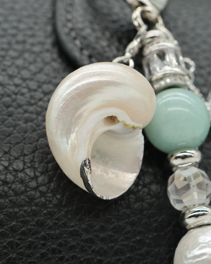 LD Keyfinder Petite Caribbean Pearl featuring a shell pearl, aqua jade, and a platinum-plated seashell charm.