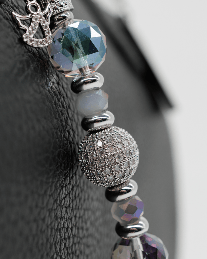 Micro-pavé platinum-plated center bead