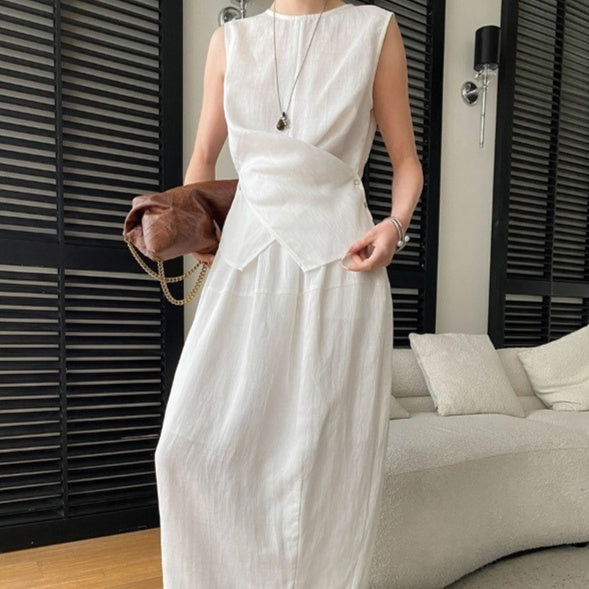 Split-neck Sleeveless Blouse And Elastic-waist Skirt Set by Ricaloux